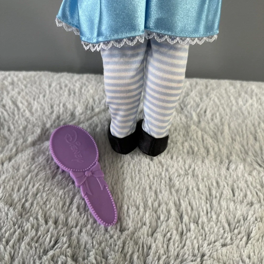 Vintage Disney Alice In Wonderland 15